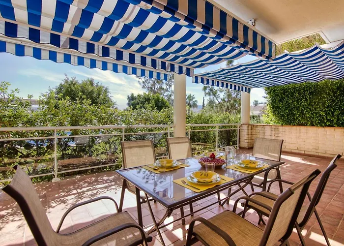 Διαμέρισμα Aticos By Interhome *