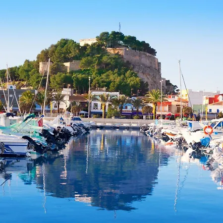 Aticos By Interhome دينايا